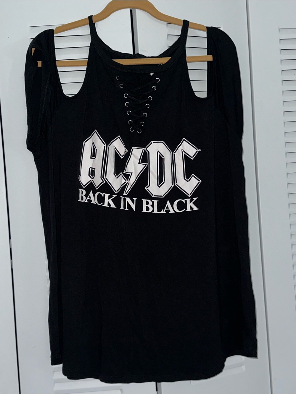 AC/DC Black Cold Shoulder Sleeve 'Back In Black' Lace-Up Tee